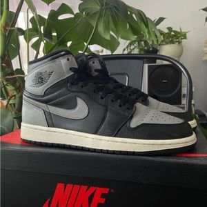 Jordan 1 Shadow size 9